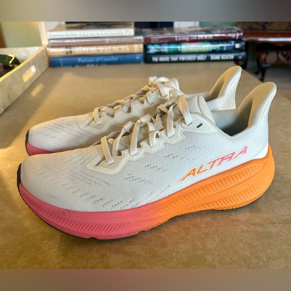 Altra Women's Experience Flow 2 Running Shoes White Orange Pink size 7.5